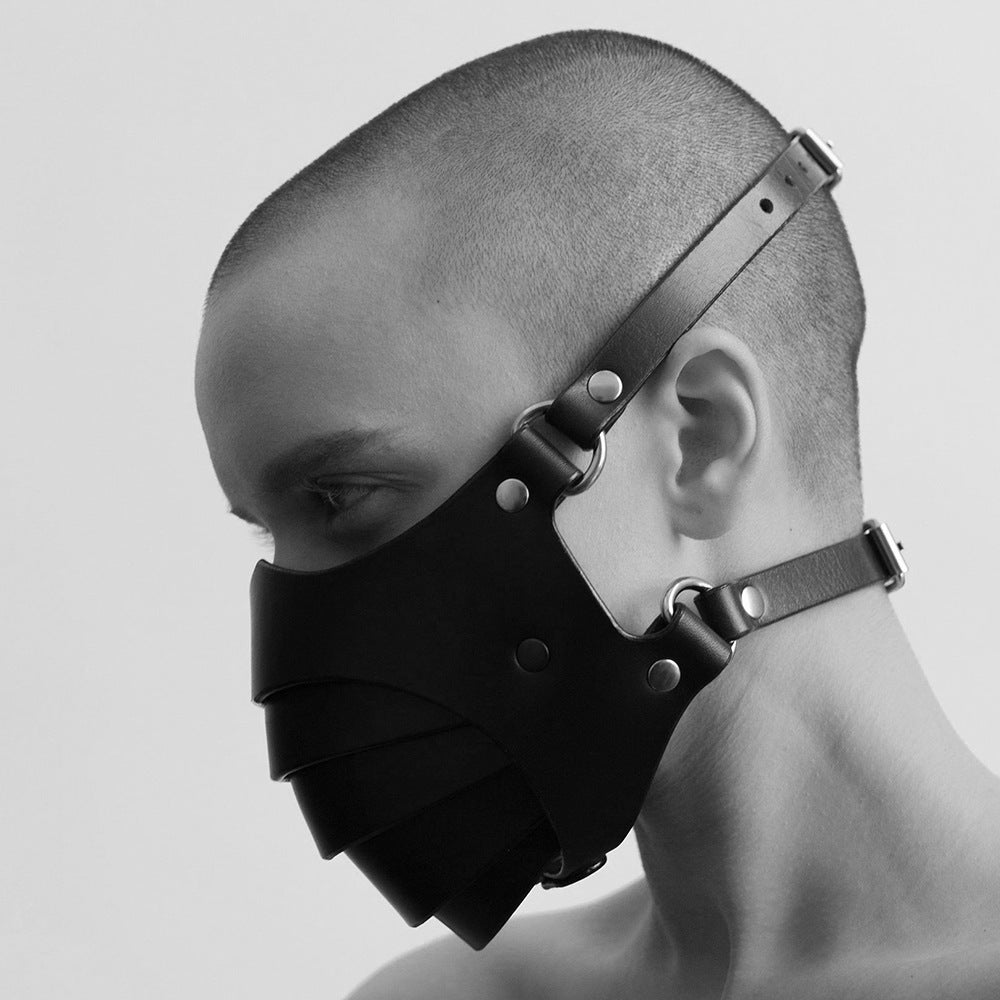 MASQUE CUIR