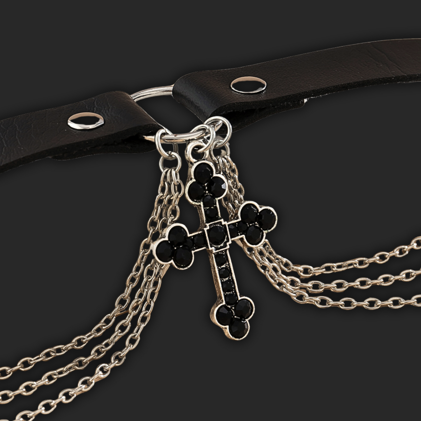 COLLIER RAVEUSE CROSS