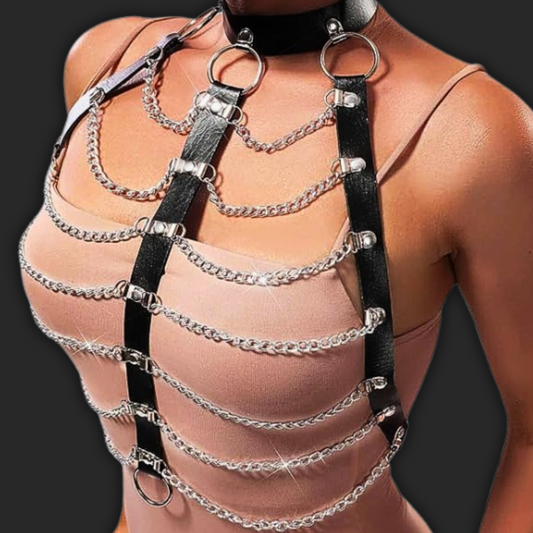 HARNAIS CHAINES CUIR RAVEUSE